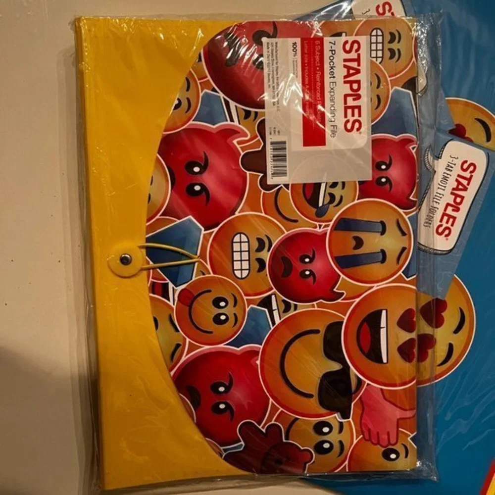 Emoji 7-Pocket Expandable File and 3 Packs of Emoji File Folders‎ (All NIP)